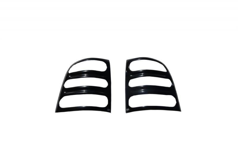 AVS 03-07 Chevy Silverado 1500 Slots Tail Light Covers - Black