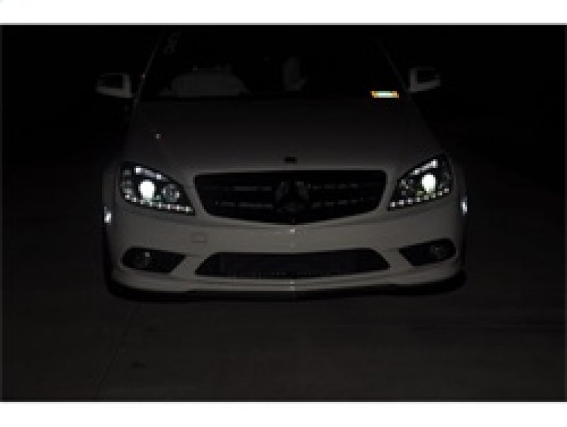 Spyder Mercedes Benz C-Class 08-11 Projector Headlights Halogen - DRL Blk PRO-YD-MBW20408-DRL-BK