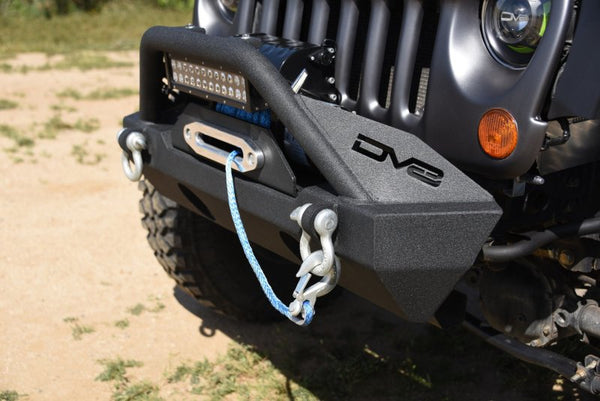 DV8 Offroad 07-18 Jeep Wrangler JK/JL FS-15 Steel Stubby Front Bumper w/ Fog Lights