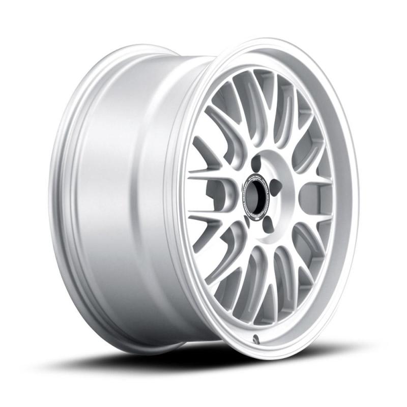 fifteen52 Holeshot RSR 19x8.5 5x112 45mm ET 57.1mm Center Bore Radiant Silver Wheel